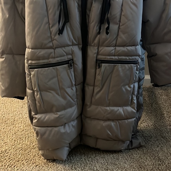 Gallery new coat. Light sage.  Side zipper. Great looking - Picture 4 of 5